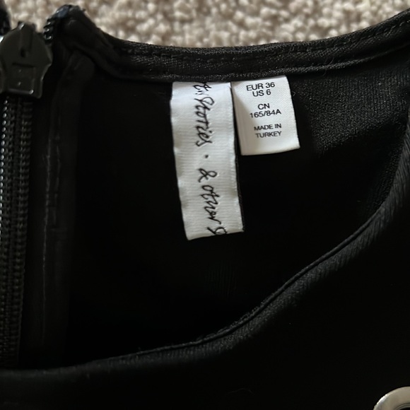 & Other Stories Black Bodycon Long Sleeve Dress - Picture 4 of 5